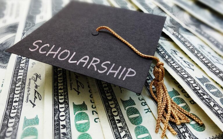 7 Scholarship Myths That You Should Stop Believing